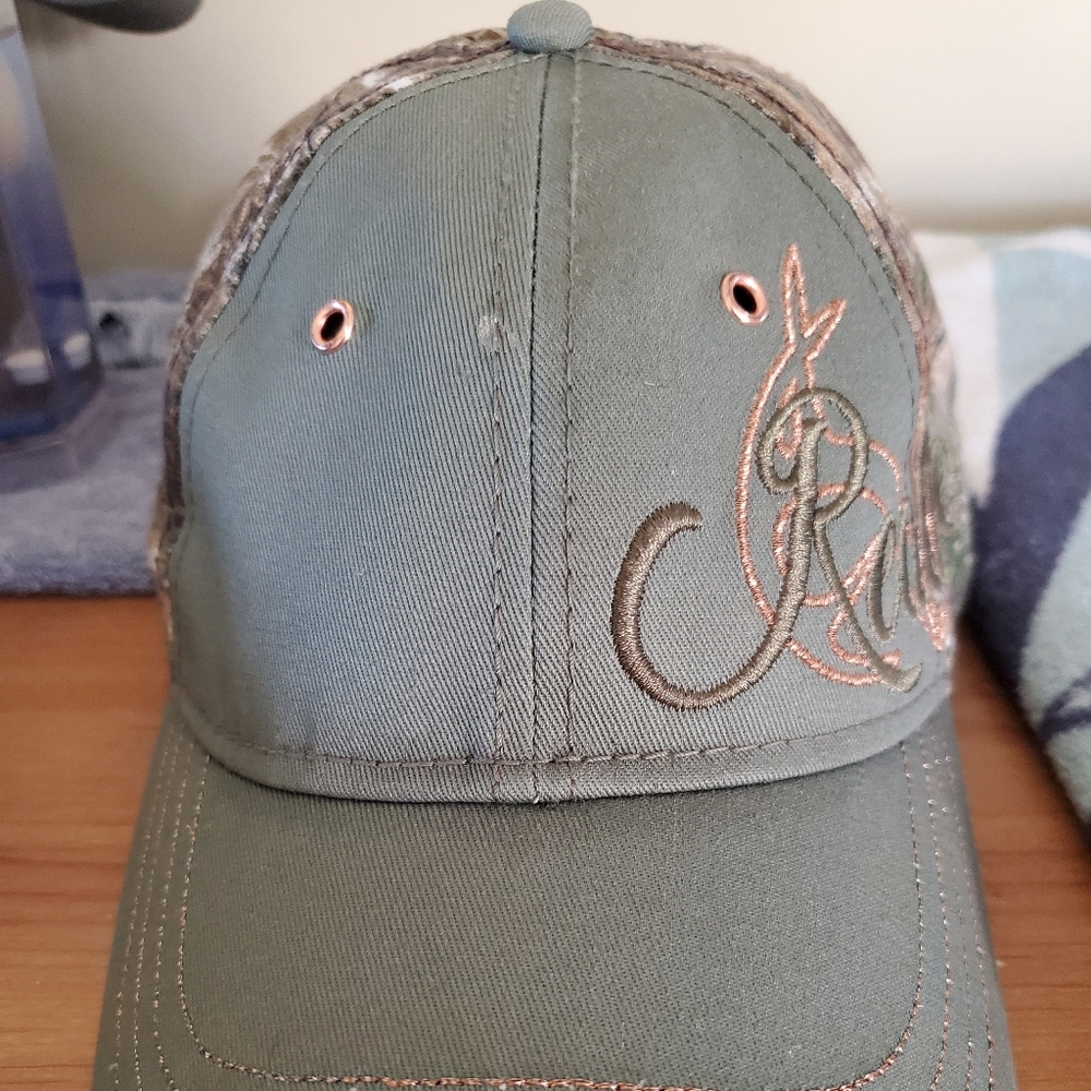 Ladies RealTree Ballcap